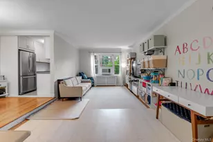 76-35 113th St, Forest Hills, NY 11375 - Photo 7