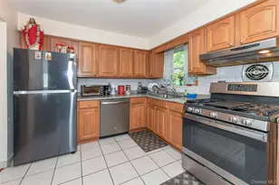 97-33 90th St, Ozone Park, NY 11416 - Photo 11
