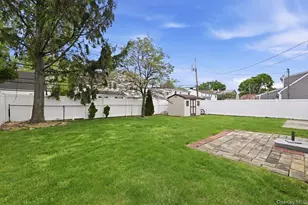 44 Cliff Ln, Levittown, NY 11756 - Photo 21