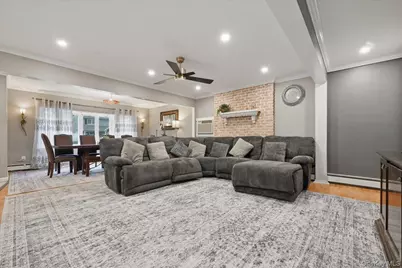 44 Cliff Lane, Levittown, NY 11756 - Photo 5