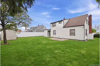 44 Cliff Lane, Levittown, NY 11756 - Photo 23
