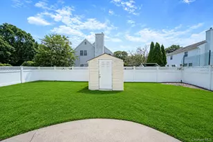 4 Clark St, Selden, NY 11784 - Photo 35