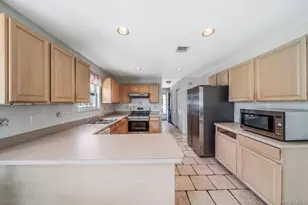 4 Clark St, Selden, NY 11784 - Photo 9
