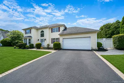 4 Clark Street, Selden, NY 11784 - Photo 3