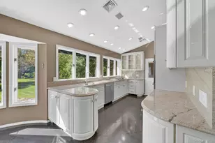 18 Millbank Rd, Poughkeepsie, NY 12603 - Photo 5