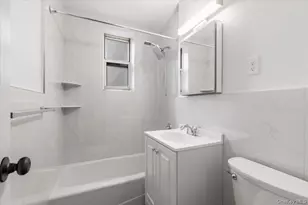 5645 Netherland Ave, Bronx, NY 10471 - Photo 15