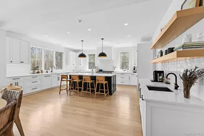 8 Sweetgrass Road, Westhampton, NY 11977 - Photo 3