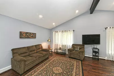 12 Sims Street, Patchogue, NY 11772 - Photo 3