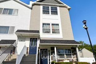 113B Lighthouse Ct, Bronx, NY 10473 - Photo 1