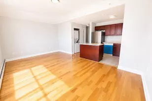 113B Lighthouse Ct, Bronx, NY 10473 - Photo 3