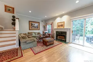 34 Paddington Cir, Smithtown, NY 11787 - Photo 13