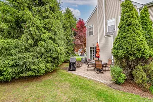 34 Paddington Cir, Smithtown, NY 11787 - Photo 21