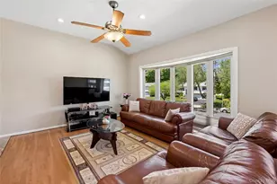 115 Morewood Dr, Smithtown, NY 11787 - Photo 7