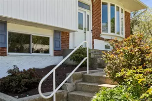 115 Morewood Dr, Smithtown, NY 11787 - Photo 5