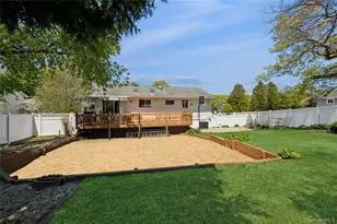 115 Morewood Dr, Smithtown, NY 11787 - Photo 37