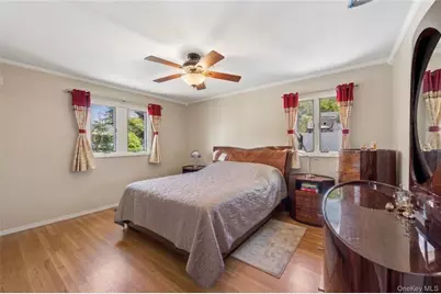 115 Morewood Drive, Smithtown, NY 11787 - Photo 21