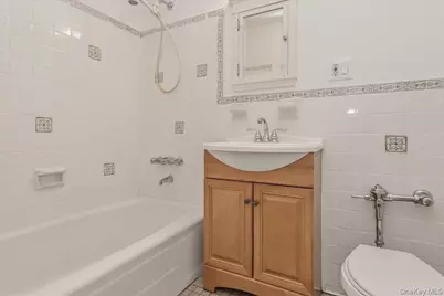 66-15 Thornton Place #5R, Rego Park, NY 11374 - Photo 19