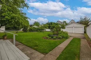 215 Lakeview Ave, Rockville Centre, NY 11570 - Photo 3