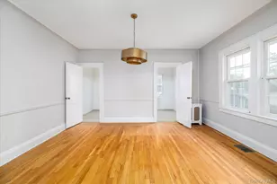 215 Lakeview Ave, Rockville Centre, NY 11570 - Photo 15