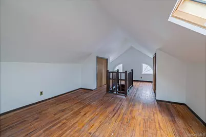 215 Lakeview Avenue, Rockville Centre, NY 11570 - Photo 31