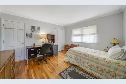 75 Pawnee Drive, Commack, NY 11725 - Photo 25
