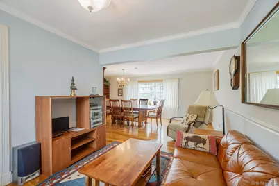 75 Pawnee Drive, Commack, NY 11725 - Photo 15