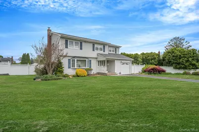 75 Pawnee Drive, Commack, NY 11725 - Photo 3
