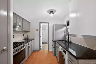 2084 Washington Street, Merrick, NY 11566 - Photo 17