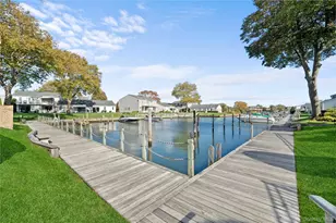 66 Harbor N, Amityville, NY 11701 - Photo 19