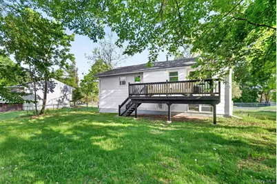 8 Mockingbird Lane, Poughkeepsie, NY 12601 - Photo 25