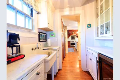 1120 Shore Road, Little Neck, NY 11363 - Photo 29