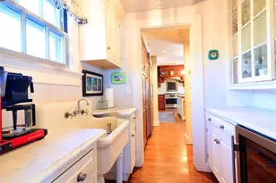 11-20 Shore Rd, Little Neck, NY 11363 - Photo 29