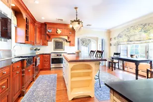 11-20 Shore Rd, Little Neck, NY 11363 - Photo 31