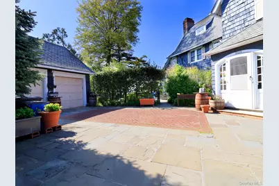 1120 Shore Road, Little Neck, NY 11363 - Photo 41