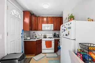 101-38 131st St, Richmond Hill, NY 11419 - Photo 7