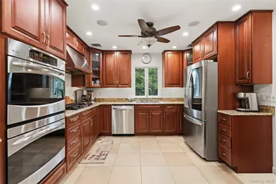 123 Hilburn Road, Scarsdale, NY 10583 - Photo 9