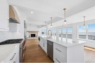 22 Laura Lee Drive, Center Moriches, NY 11934 - Photo 5