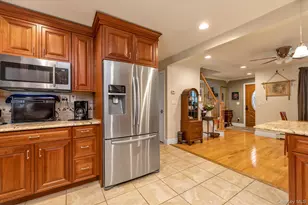 1700 Rugby Rd, Merrick, NY 11566 - Photo 9