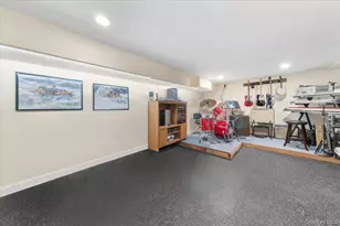 17 Hemlock Rd, Hartsdale, NY 10530 - Photo 35