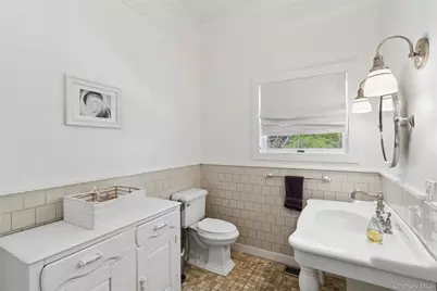 91 Sunset Beach Road, Sag Harbor, NY 11963 - Photo 11