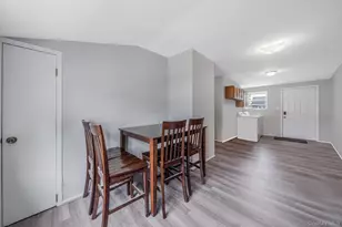 48 Hollyhock Rd, Levittown, NY 11756 - Photo 21