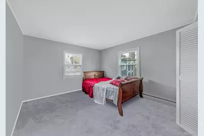 48 Hollyhock Road, Levittown, NY 11756 - Photo 13