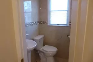122 Forest Ave, Glen Cove, NY 11542 - Photo 17
