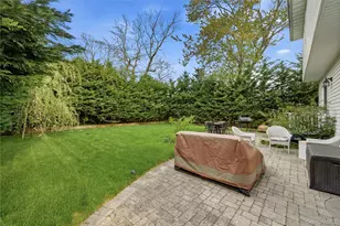 695 Higbie Ln, West Islip, NY 11795 - Photo 31