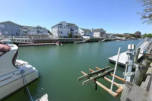 2912 Bay Dr, Merrick, NY 11566 - Photo 19
