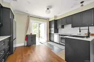 158-22 Powells Cove Blvd, Whitestone, NY 11357 - Photo 7