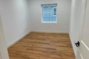 115-42 175th St, Saint Albans, NY 11434 - Photo 3