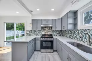 543 Coolidge Ave, Rockville Centre, NY 11570 - Photo 13