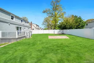543 Coolidge Ave, Rockville Centre, NY 11570 - Photo 31