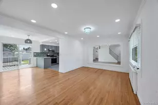 543 Coolidge Ave, Rockville Centre, NY 11570 - Photo 7